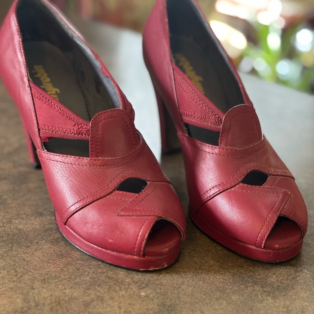 Farylrobin Red Chunky Heel Peep-Toe Shoes